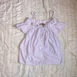 I am selling a top.